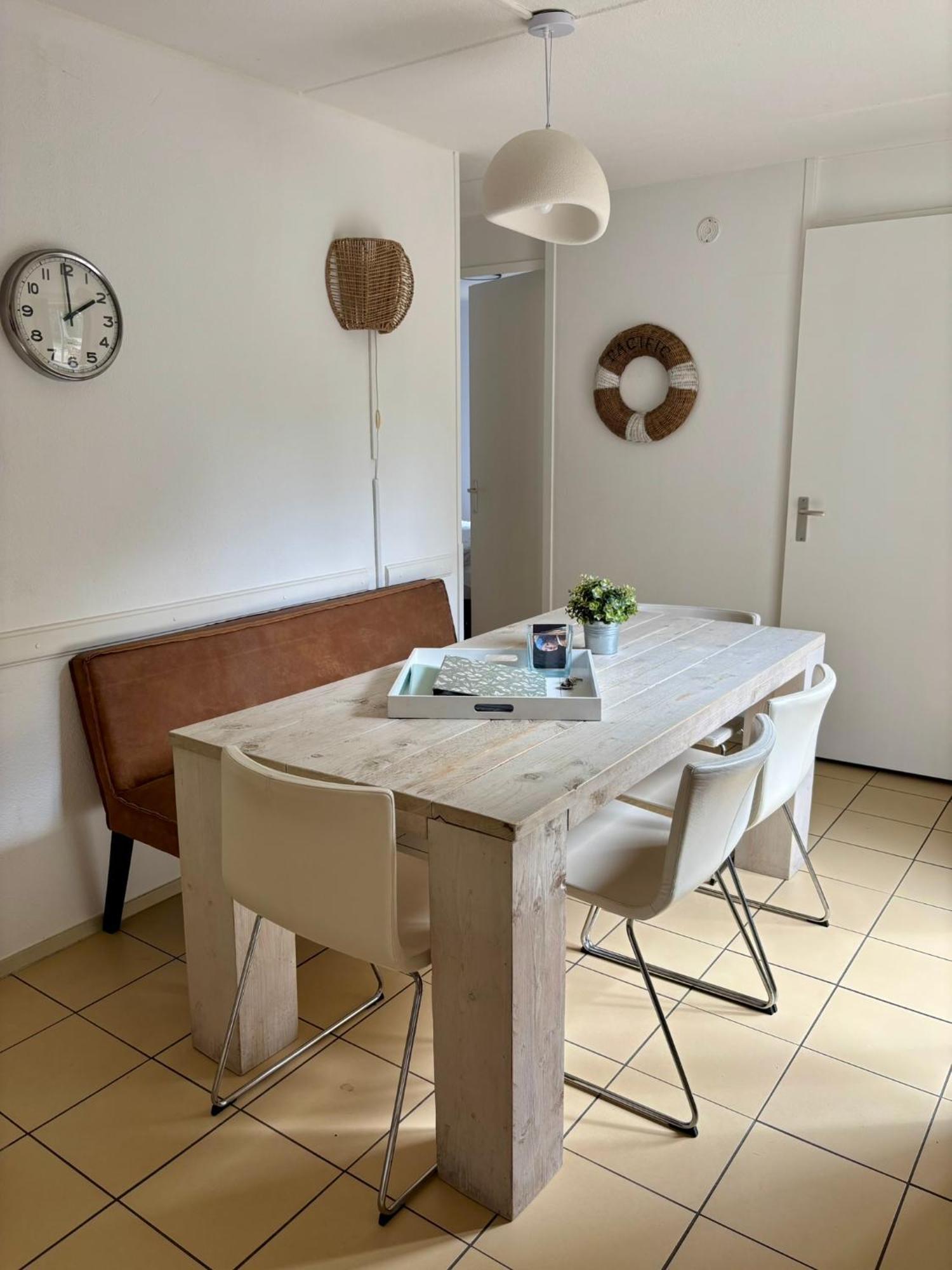 Sunset House * Den Haag